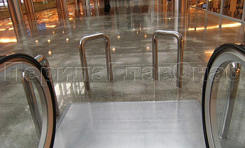 Защитный барьер эскалатора в Уфе. Готовые проекты ПерилаГлавСнаб