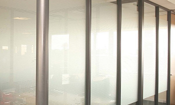 Перегородки из ПВХ и стекла - вариант 1 в Уфе. Готовые проекты ПерилаГлавСнаб