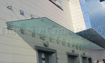 Стеклянные козырьки и навесы в Уфе. Готовые проекты ПерилаГлавСнаб Стеклянные козырьки и навесы в Уфе. Готовые проекты ПерилаГлавСнаб