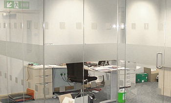 Стеклянные перегородки с рисунком в Уфе. Готовые проекты ПерилаГлавСнаб