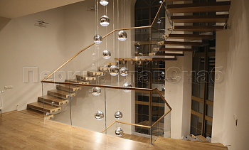 Перила для лестниц в частном доме в Уфе. Готовые проекты ПерилаГлавСнаб Перила для лестниц в частном доме в Уфе. Готовые проекты ПерилаГлавСнаб