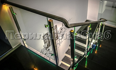 Ограждения со стеклом и подсветкой поручня купить в Уфе