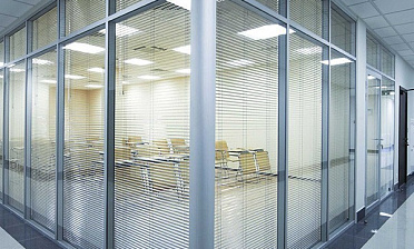 Cтеклянные перегородки - вариант 4 купить в Уфе