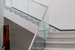 Стеклянные перила для колодезных лестниц в Уфе. Готовые проекты ПерилаГлавСнаб - фото 10