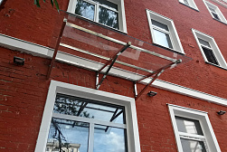 Козырьки и навесы на металлокаркасе в Уфе. Готовые проекты ПерилаГлавСнаб - фото 18