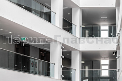 Стеклянные ограждения для торговых  и бизнес центров в Уфе. Готовые проекты ПерилаГлавСнаб - фото 24