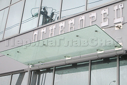 Стеклянные козырьки на вантах в Уфе. Готовые проекты ПерилаГлавСнаб - фото 24