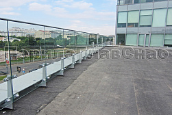 Цельностеклянные ограждения для крыш в Уфе. Готовые проекты ПерилаГлавСнаб - фото 14 Цельностеклянные ограждения для крыш в Уфе. Готовые проекты ПерилаГлавСнаб - фото 14