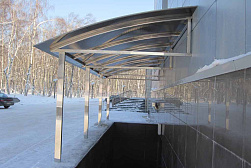 Козырьки и навесы на металлокаркасе в Уфе. Готовые проекты ПерилаГлавСнаб - фото 20