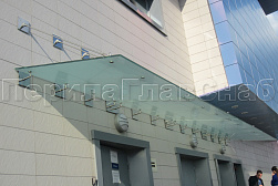 Стеклянные козырьки на вантах в Уфе. Готовые проекты ПерилаГлавСнаб - фото 15