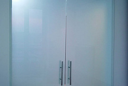 Раздвижные стеклянные двери в Уфе. Готовые проекты ПерилаГлавСнаб - фото 6