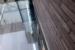 Стеклянные козырьки на спайдерах в Уфе. Готовые проекты ПерилаГлавСнаб - фото 6