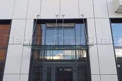 Стеклянные козырьки на вантах в Уфе. Готовые проекты ПерилаГлавСнаб - фото 11