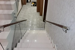 Цельностеклянные ограждения на несущем стекле в Уфе. Готовые проекты ПерилаГлавСнаб - фото 13