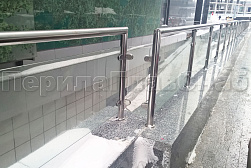 Стеклянные ограждения для улицы в Уфе. Готовые проекты ПерилаГлавСнаб - фото 6 Стеклянные ограждения для улицы в Уфе. Готовые проекты ПерилаГлавСнаб - фото 6