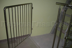 Ограждение лестницы от детей в Уфе. Готовые проекты ПерилаГлавСнаб - фото 5