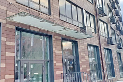 Стеклянные козырьки на вантах в Уфе. Готовые проекты ПерилаГлавСнаб - фото 2